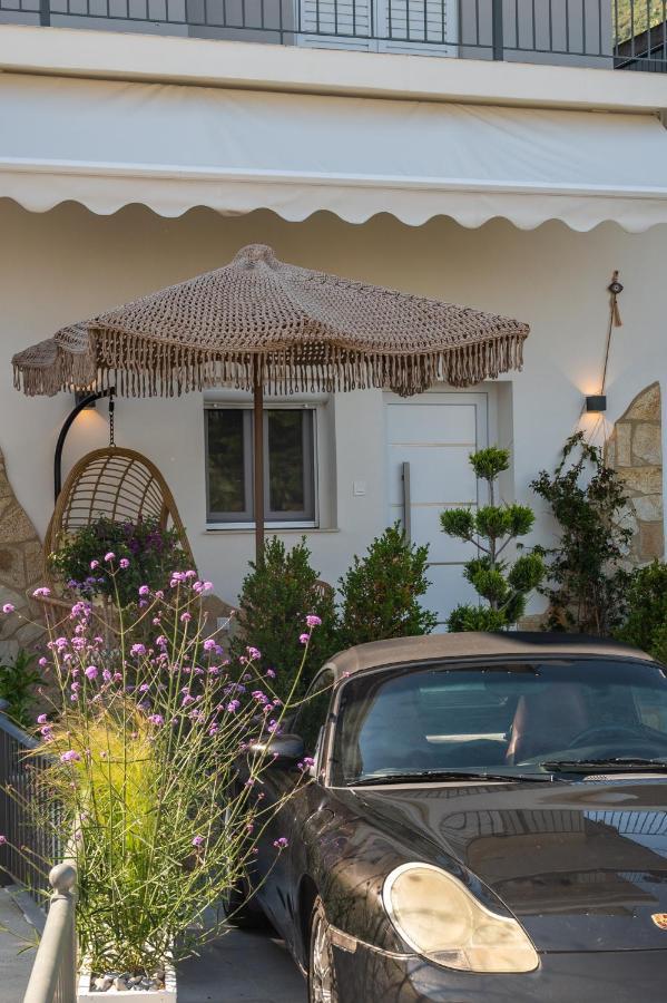 Melitta'S Luxury Apartments Anthousa  Exterior photo
