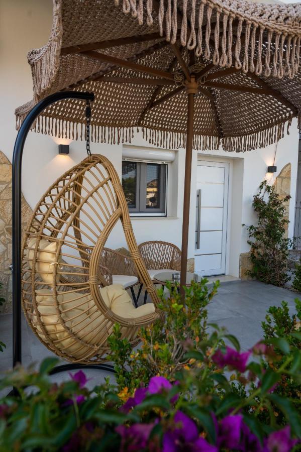 Melitta'S Luxury Apartments Anthousa  Exterior photo